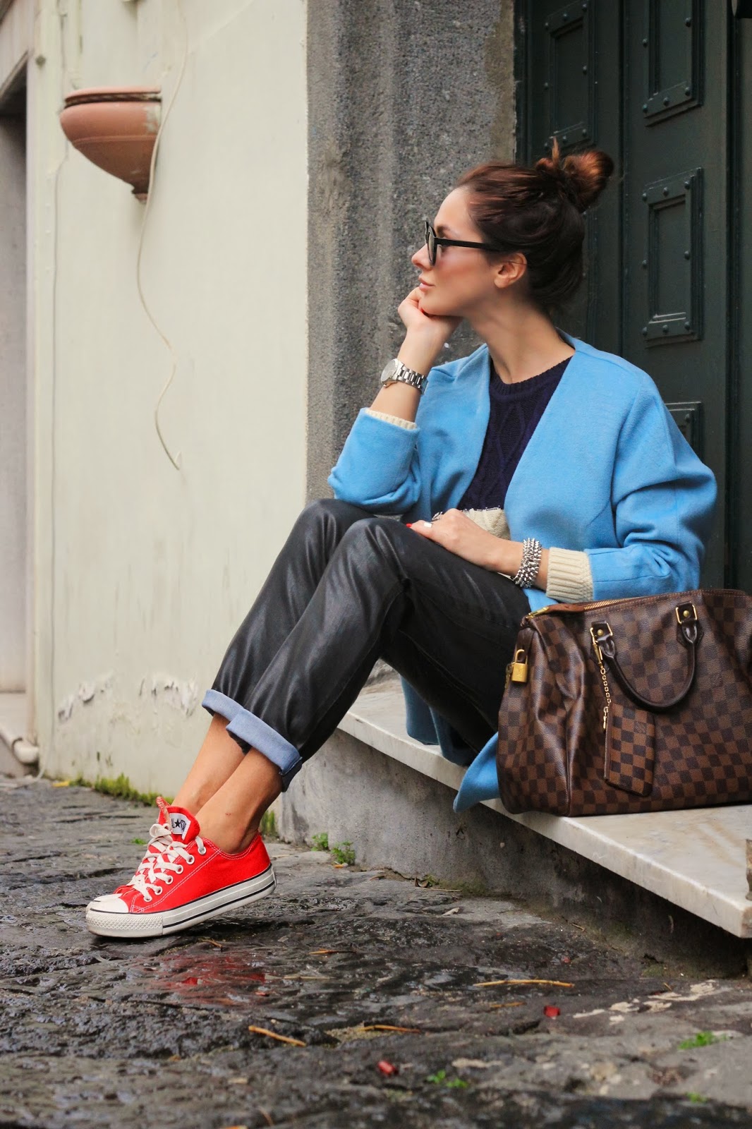 converse rosse outfit